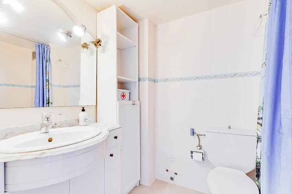 Rentalsbcn Apartamentos Mediterraneo Бланес
