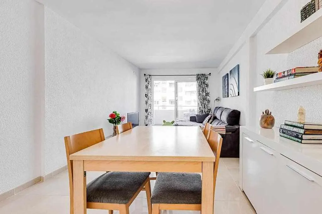 Rentalsbcn Apartamentos Mediterraneo Бланес